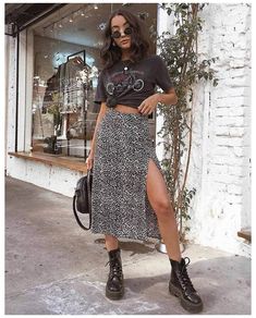 Rok Midi, Edm Festival Outfit, Doc Martens Outfit, Festival Looks, Indie Outfits, A Skirt, Samara