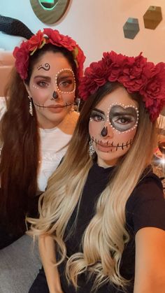 Day Of The Dead Makeup Simple, Catrina Makeup Easy, Dia De Los Muertos Kids Costume Ideas, Half Dia De Los Muertos Makeup Ideas, Easy Catrina Makeup, Katrina Makeup, Simple Catrina Makeup, Simple Katrina Makeup, Half Catrina Makeup