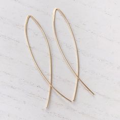 Gold filled threader style earrings, lightweight, minimalist style, will not tarnish made with high quality gold filled wire. Gold Threader Earrings, Threader Earrings Gold, Minimalist Earrings Gold, Earrings Wire, Thread Earrings, Chattanooga Tn, Earrings Minimalist, Threader Earrings, Wooden Earrings