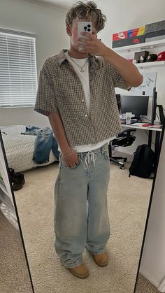 Alternative Fashion Guys, Baggy 90s Outfit Men, Men’s Button Up Outfit, Different Guy Aesthetics, Men Fall Outfits Aesthetic, Men’s Street Outfits, Outfits For Men Y2k, Mens Fit Ideas, Guy Fit Inspo Fall