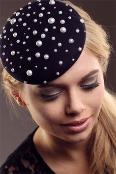 Pearl Fascinator, Pola Kupluk, Pretty Hats, Fascinator Hairstyles