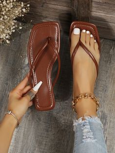 Casual Cheap Strappy Flip Flops, Chic Summer Style, Women's Flip Flops, T Strap Flats, Womens Sandals Summer, Fairy Fashion, Beach Slippers, Flip Flop Slippers