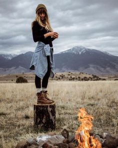 Casual Hiking Outfit, Friday Wear, Paris Mode, Hiking Fashion