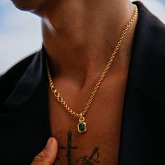 Luxury White Gold Signet Ring With Emerald, Gold Chain Styles, Mens Accessories Necklace, Emerald Pendant Necklace, Emerald Necklace Pendant, Mens Gold Jewelry, Gold Chains For Men, Emerald Pendant, Exploring The World