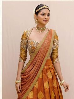 Broad Front Neck Blouse Designs, Lehanga Blouses Designs Traditional, New Saree Blouse Designs, Lehenga Designs Simple, Trendy Outfit Ideas, Latest Model Blouse Designs, Fashionable Saree Blouse Designs, Blouse Design Images