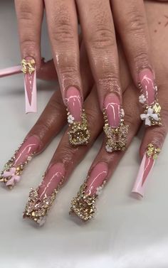 Pink And Gold Bling Nails, Gold And Pink Nail Designs, Pink N Gold Nails, Cute Extra Nails, Gold Junk Nails, 23 Birthday Nails, Pink Junk Nails, Pink And Gold Nails