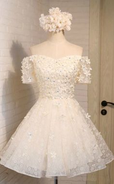 Champagne A-line Off-the-shoulder Short Tulle Homecoming Dress With Flowers Cheap Champagne, Short Sleeve Prom Dresses, Short Homecoming Dresses, Tulle Homecoming Dress, Dress Sweater, Prom Dresses With Sleeves, Professional Dresses, Flowers Online, Homecoming Dresses Short