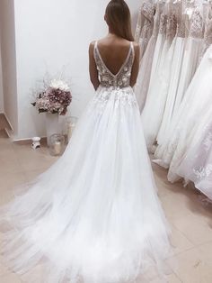 Silueta: una línea
Cintura: Natural
Longitud de la manga: sin mangas
Tela: tul, encaje
Color mostrado: Blanco
Sujetador integrado: sí Lace Applique Wedding Dress, White Lace Wedding Dress, Applique Wedding, Applique Wedding Dress, White Tulle, Tulle Prom Dress, Dress Evening, Dress Formal, Tulle Lace