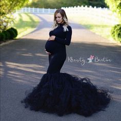 Scoop Neck With Tulle Train. Beautiful For A Photoshoot! Stretchy For Belly. Has A Lining For A Smooth Look. Maternity Photo Shoot Dresses Black, Maternity Photography Black Dress, Black Tulle Maternity Dress Photoshoot, Black Lace Maternity Shoot, Maternity Shoot Black Robe, Black Maternity Dress, Tulle Train, Maternity Black Dress, Maternity Dress