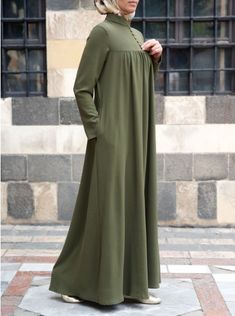 Muhibba Abaya Long Maxi Dress For Daywear, Solid Long Maxi Dress For Daywear, Solid Color Long Maxi Dress For Daywear, Green Long Sleeve Maxi Dress With Side Slits, Long Abaya With Pockets, Modest Long Plain Dresses, Long Dress With Modesty Panel, Elegant Long Maxi Dress With Pockets, Oversize Clothes