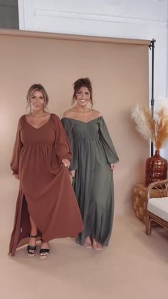 Maxi Dress Fall, Photoshoot Dresses, Style Wide Leg Jeans, Bride Top, Maxi Dresses Fall, Photoshoot Dress, Exclusive Dress, Fall Photoshoot, Curvy Dress