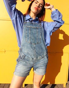 Vintage dungaree shorts in a blue denim. Single chest pocket. Front and back waist pockets. Maternity fit. Size small, UK 8-12 /Eur 36-40. Measurements - 34"(86cm) waist - 38"(97cm) hips - 4"(10cm) inner leg. Material - Denim. Condition - Excellent. Handpicked, repaired and ready to wear. This is an original vintage item, not new and minor signs of wear & age are expected, we will highlight any major flaws. Model is a UK 8 and is 5'6" tall. Relaxed Fit Shortalls With Pockets, Spring Shortalls With Pockets, Medium Wash Short Length Overalls With Pockets, Short Length Medium Wash Overalls With Pockets, Cutoff Shortalls With Pockets For Summer, Summer Cutoff Shortalls With Pockets, Summer Cutoff Overalls With Pockets, Denim Blue Shortalls With Pockets, Denim Overalls With Pockets Short Length