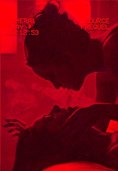 a red poster with two people kissing each other and the words mera avere de freul below it