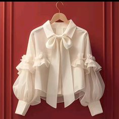 #septreset White Collared Shirt Outfit, Ruffle Top Blouses, Trendy Blouse Designs, Early Autumn, Quick Outfits, Stylish Dress Book, Modest Fashion Outfits, Mode Inspo, White Blouse