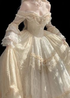 Gaun Abad Pertengahan, Old Fashion Dresses, Chique Outfits, Fantasy Dresses, Dream Wedding Ideas Dresses, Fantasy Gowns, Fairytale Dress, Fantasy Dress, Glam Dresses