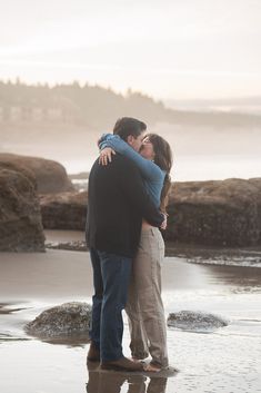 Kate and Ian’s Dreamy Sunrise Engagement Session on Cape Kiwanda — Madeline Rose Photography Co.