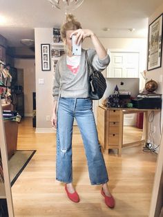 Cropped Jeans Outfit, Packing Lists, Fall Capsule Wardrobe, Blazer With Jeans, Wrap Cardigan, What To Pack, Sweaters And Jeans, Light Denim, Casual Denim