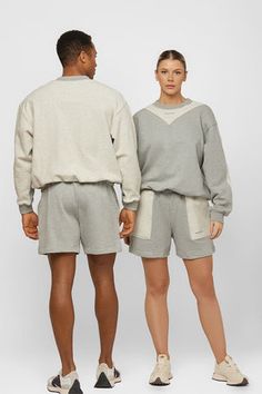 Unison Sweatshirt Casual Sweater With Ribbed Cuffs And Boxy Fit, Relaxed Fit Crew Neck Top With Elastic Cuffs, Casual Boxy Sweater With Ribbed Cuffs, Casual Crew Sweater With Ribbed Waistband, Sportswear Sweatshirt With Ribbed Waistband For Loungewear, Sportswear Style Sweatshirt For Loungewear With Ribbed Waistband, Casual Crew Neck Sweater With Ribbed Waistband, Crew Tops With Elastic Cuffs For Loungewear, Oversized Sportswear Sweater For Loungewear