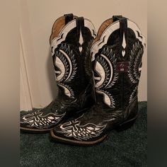 Jb Dillon Cowboy Boots Brand New With Tags. Size 8 Classic White Snip Toe Boots, White Western Boots With Square Toe, White Western Boots With Leather Sole, White Western Snip Toe Boots, White Western Boots With Snip Toe, Womens Cowboy Boots, Wing Boots, White Angel Wings, Cowboy Boots Women