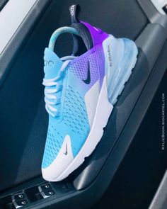 ☺️ Cool Nike Shoes, Jordan Shoes Girls, Custom Nike Shoes, All Nike Shoes, Nike Free Run, Nike Air Shoes, Nike Shoes Air Max, Cute Nike Shoes, Fresh Shoes