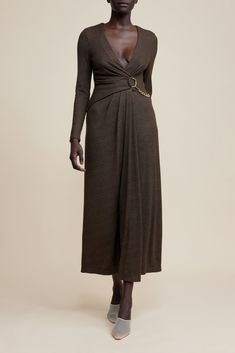 The Alfred Midi Dress in Dark Mocha is designed to be fitted through the bodice and relaxed toward the hem. The perfect piece to take you from day to night, featuring full length sleeves, gathered detail at the waist, v-neckline and polished off with a luxurious gold chain detail. - Midi dress - Stretch fabrication - L Fall Winter Dresses, Dress Stretch, Viscose Rayon, Plunging Neckline, High Neckline, Asymmetric Hem, Summer Collection, Mocha, Gold Hardware