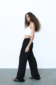 Straight Fit Trousers, Fitted Trousers, High Waisted Trousers, Drawstring Waistband, Flat Sandals, Parachute Pants, Patch Pocket, Harem Pants, United Kingdom