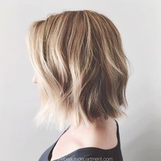 image Getextureerde Bob, Short Textured Haircuts, Five Minute Hairstyles, Kristin Ess, Textured Haircut, Choppy Bob Hairstyles, Dirty Blonde Hair, 2015 Hairstyles, The Beauty Department