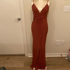 Size 6 Nwt Elegant Orange Maxi Dress For Date Night, Red Lined Maxi Dress For Evening, Ruby Dress, Burgundy Maxi Dress, Revolve Dresses, Size 6 Dress, 50's Dress, Colorful Dresses, Women's Dress