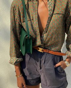 Ysl Belt, Boho Mode, Vintage Ysl, Dinner Outfits, Celine Bag, Day Outfit, 가을 패션, Bag Vintage, Vintage Shorts