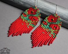 These Claude Monet earrings are made of high-quality Czech beads and metal components. They are elegant, fashionable, and highly versatile, suitable for everyday wear. Features: Sterling silver hooks Color: red, green, yellow, black. Length: 10 cm (3.93 in) This item is currently in stock. Beaded necklace with this pattern https://www.etsy.com/listing/534997439/claude-monet-necklace-artistic-necklace?ref=shop_home_active_7&frs=1 You must be completely satisfied. If you find merchandise unsat Artistic Earrings, Monet Earrings, Animal Print Earrings, Boho Earring, Beaded Earrings Native, Earrings Beaded, Earrings Red, Seed Bead Earrings, Czech Beads