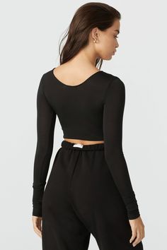 Back view of model wearing the semi-relaxed soft black modal Scoop Neck Long Sleeve top with fitted sleeves Cropped Long Sleeve Top, Get It Girl, Joah Brown, Hair Perfume, Scoop Neck Long Sleeve, Cropped Long Sleeve, Fall Shopping, Crop Tshirt, Natural Hair Care