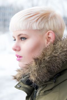 Super Short Pixie, Shaved Side Hairstyles, Easy Hairstyles For Medium Hair, Haircuts For Long Hair, Girl Short Hair, Short Hair Styles Easy, Quick Hairstyles, Blonde Pixie