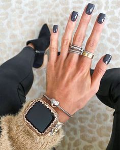 Dip Fingernails, Nail Color Trends, November Nails, Tree Nails, Style 2023, Opi Nail Lacquer, Pretty Faces, Dark Nails