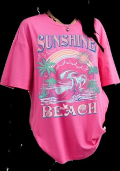 Cute Oversized Shirts, Beach Tshirts, Beach Pattern, Preppy Shirt, Sunshine Beach, Summer Sunshine, Oversize Women, Pink Beach, Christmas Wish List