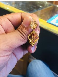 New Gold Earrings Designs, Lockets Gold Indian For Women, Lockets Gold Indian, 2 Grams Gold Earrings, Gold Earrings Designs New Model, 2 Grams Gold Earrings Designs, Pretty Rings Simple, Lockets Gold, Gold Inspo