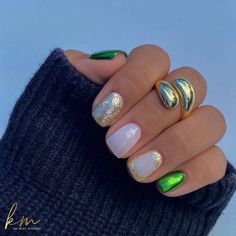 Gel Manicure On Short Nails, Cute Green Nails Short, Fun Gel Nails Ideas, Green Nail Designs Short, Very Short Nails Design, Hard Gel Nails Natural, Nails 2025 Trends, Wicked Inspired Nails, Simple Trendy Nails