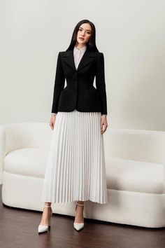 Alexander Notched Collar Blazer Pink Skirts, Formal Suit, Skirts And Dresses, Pleated Skirts, Notched Collar, Mode Vintage, Looks Style, Elegant Outfit, Modest Dresses