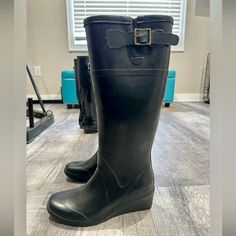 Michael Kors Vintage Women’s Black Wedge Heel Rain Boots Size 8. Bought Used But Only Wore Once. Been In Storage With My Hunter Boots In A Bin For Almost A Decade. These Are Rare. Open To Reasonable Offers. Heel Rain Boots, Heeled Rain Boots, Black Wedge, Vintage Women, Michael Kors Shoes, Hunter Boots, Michael Kors Black, Wedge Heels, Rain Boots