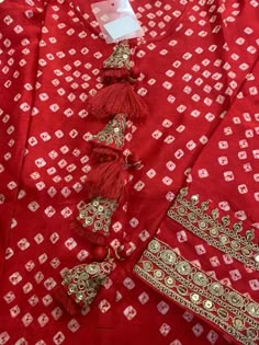 Dress Outfits Winter, Dress Outfits Fall, Simple Kurta Designs, Designer Kurti Patterns, Neck Designs For Suits, Girls Frock Design, Aesthetic Dress, Kurta Neck Design