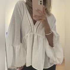 Zara Blouse Flowy Boho Style White Boho Blouse, White Linen Top, Frilly Blouse, Farm Clothes, Smock Top, Zara Blouse, Zara White, Boho Bridal