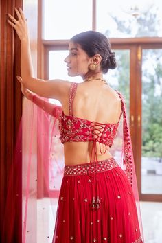 Sanya Gulati-Fuchsia Embroidered Tiered Lehenga Set-INDIASPOPUP.COM Lehenga Blouse Pattern, Latest Lehenga Blouse Designs, Modern Blouse Designs, Tiered Lehenga, Choli Blouse Design, Sleeveless Blouse Designs, Indian Bridesmaids, Backless Blouse Designs, Lehenga Designs Simple