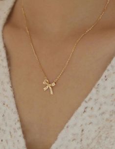 Gold Bow Necklace in Sterling Silver - 18 inch chain with extension - fine jewellery - comes in a box - gift Bow Necklace Aesthetic, Bow Necklace Gold, Jewelry From Movies, Bow Necklace, Winter Formal, Silver Bow, Charm Necklaces, Box Gift, Fine Jewellery