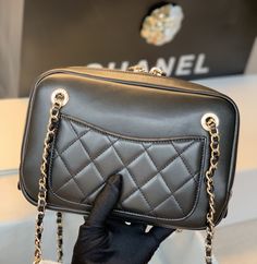 Description CC Camera Cubic Diamonds Black Bag For Women 12.5cm/4.9in Rep 1:1 Size: 12.5 × 17 × 7 cm / 4.9 × 6.6 × 2.7 in CC logo beaded Black Includes dust bag. This product is of the best quality. High-end Black Crossbody Box Bag, High-end Black Shoulder Box Bag, High-end Black Box Bag For Shopping, High-end Black Shoulder Evening Bag, Luxury Black Square Shoulder Bag, High-end Black Square Box Bag, High-end Black Pouch Bag, Designer Black Handheld Box Bag, High-end Black Top Handle Evening Bag