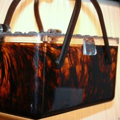 Vintage 50s Lucite Tortoise Shell Handbag Purse, Lunch Box Style Honeycomb Cover - Very Good Sturdy Condition With Light Wear. Vintage Rectangular Box Bag For Shopping, Mid-century Rectangular Party Bags, Vintage Rectangular Bags With Handle Drop, Retro Brown Bags For Party, Retro Brown Bag For Party, Retro Brown Party Bag, Retro Brown Party Bags, Chic Rectangular Tortoiseshell Bag, Chic Tortoiseshell Rectangular Bag