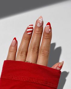 Christmas nails, nail art, holiday nails, Santa hat nails, candy cane nails, gift box nails Santa Nails, Easy Nails