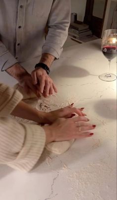 #cooking #date #datenight #love #ideas #bakind #recipe #aesthetic #couple #romantic #wine #activities Cooking At Home Aesthetic Couple, House Wife Aesthetic Modern, Amal Core, Couples Snap, In Love Pictures, Gentle Love, Couple Cooking, My Kind Of Love