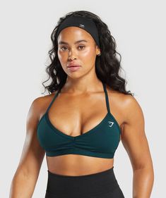 IT’S NOT YOU, IT’S YOUR SPORTS BRA With lightweight, breathable designs, comfortable cups and supportive straps, you can rely on our sports bras to be there for you, and for yours. • Personalise your look by mix and matching the removable bra straps• Lower coverage SIZE & FIT• Light support• Body fit• Model is 5'3" and wears a size S MATERIALS & CARE• 78% Polyester, 22% Elastane SKU: B3A2J-TBQQ Gymshark Minimal, Athletic Dresses, Gym Fitness Motivation, Workout Fits Women, Athleisure Summer, Best Sports Bras, Gym Workout Outfits, Workout Fits, Popular Sports