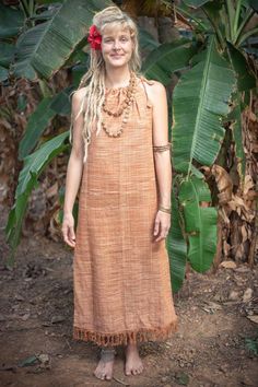 Spring Maxi Dress With Fringe, Cotton Fringe Dress For Vacation, Sleeveless Fringe Maxi Dress, Fringe Midi Beach Dress, Beach Midi Dress With Fringe Detail, Beach Midi Dress With Fringe, Summer Midi Dress With Fringe, Summer Fringe Midi Dress, Beach Midi Dress With Tassels