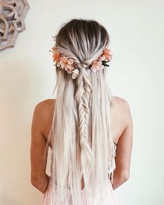 ↠ ᴘɪɴᴛᴇʀᴇsᴛ: @ʜᴏʟʟʏᴇɢʀᴀʏ ↞ Fishtail Hairstyles, Bohemian Hairstyles, Wedding Hairstyles For Long Hair, Boho Hairstyles, Homecoming Hairstyles, Hair Dos, Pretty Hairstyles, Nail Salon