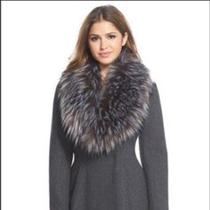 Fabric: 100% Wool Style: Fit And Flare Silhouette. Size: 6 Features: Side Pockets. Detachable Fur Collar Coat With Fur Collar, Draped Coat, Faux Fur Parka, Faux Fur Trim Coat, Lightweight Trench Coat, Macy Gray, Fur Trim Coat, Long Rain Coat, Coat With Fur